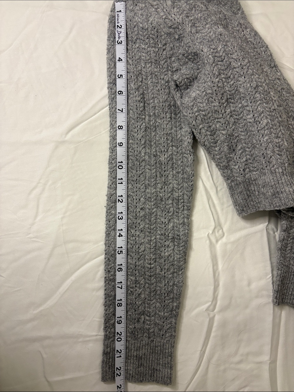 All in Favor Gray V-Neck Cropped Button Cardigan - Picture 6 of 9